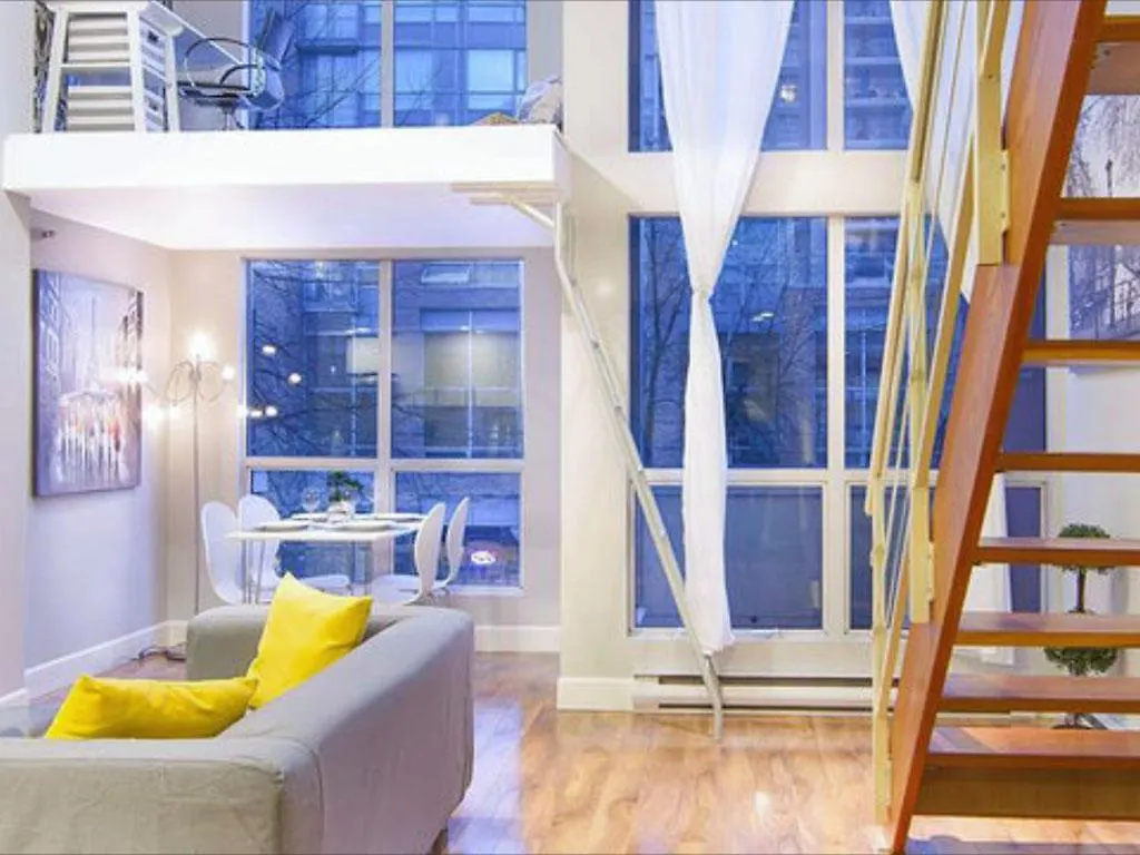 King Suites Downtown Vancouver location
